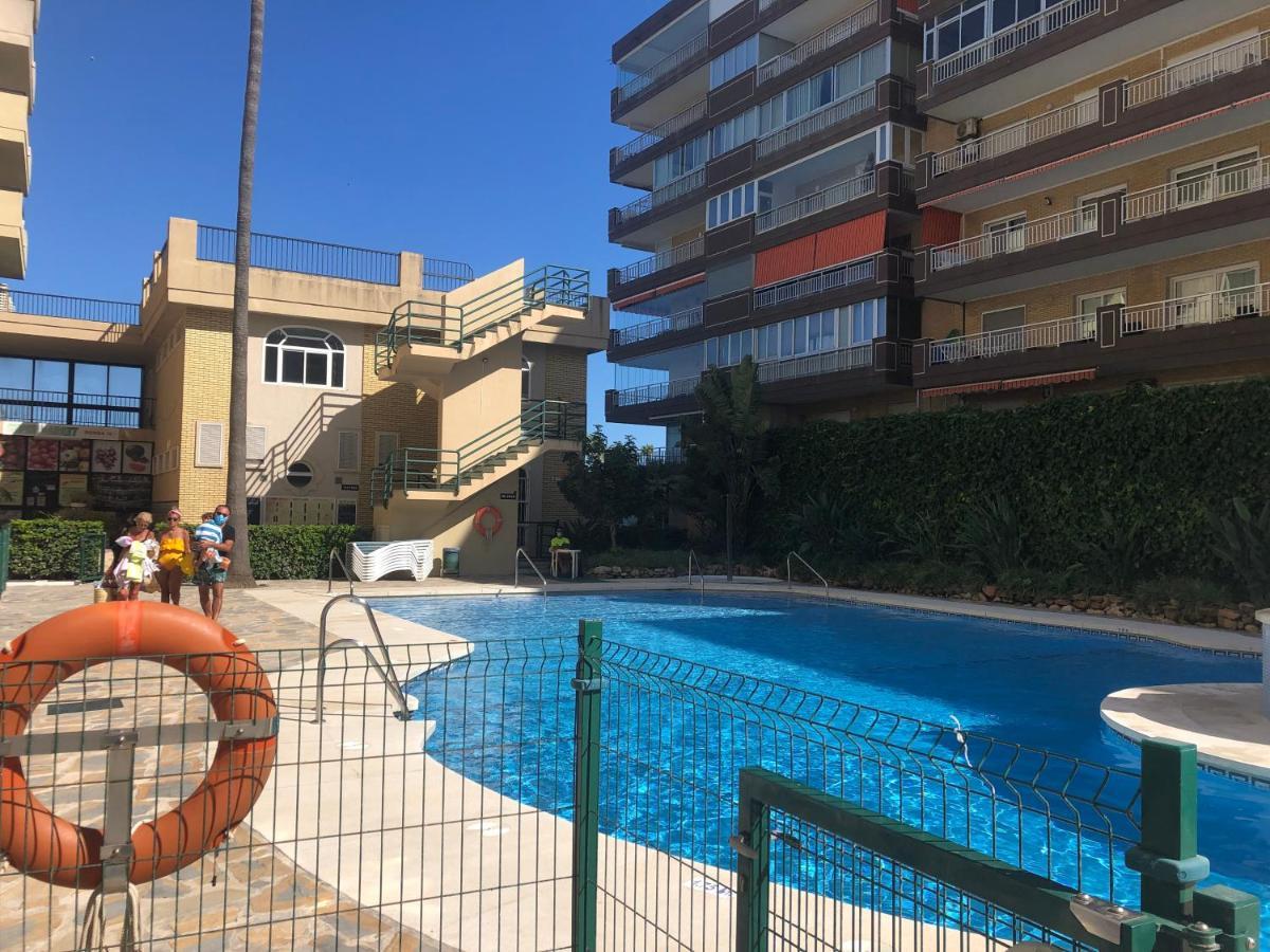 Moderno Apartamento En Primera Linea Paseo Maritimo Fuengirola Exterior photo
